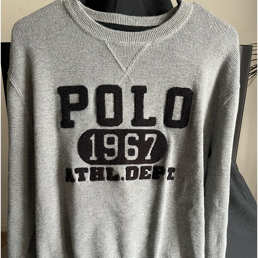 Men’s Polo sweater